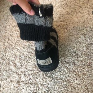 Black and grey Ugg’s
